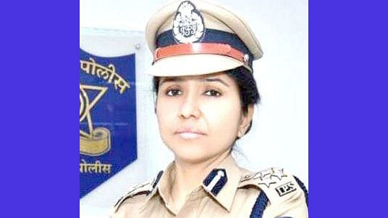 Dr. Arti singh