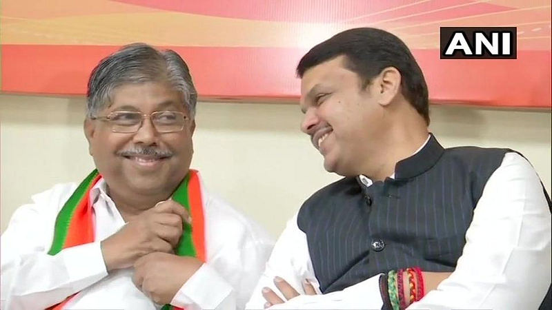 Devendra Fadnavis-Chandrakant Patil | BJP Leaders Meet