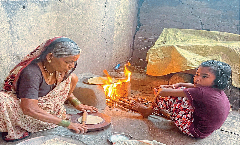 गंगापूर शहरातील चित्र : सर्दी, ताप, खोकल्याचे रुग्ण वाढले