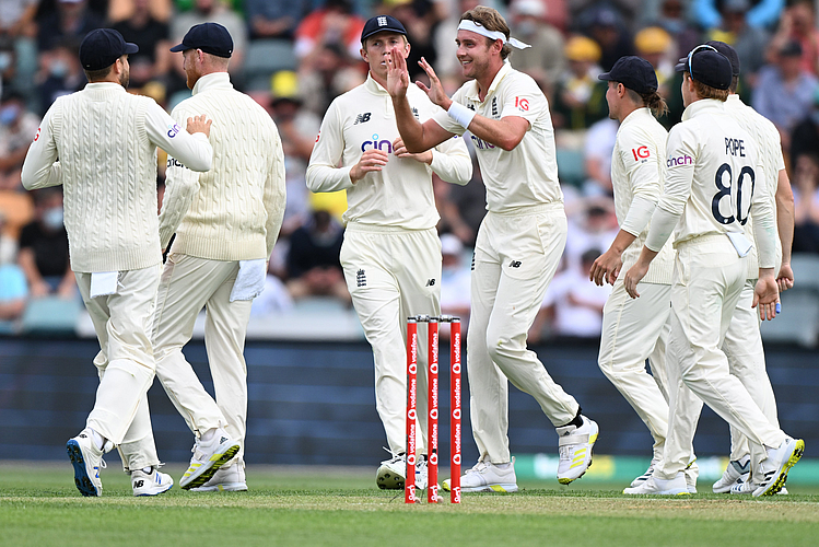 Ashes Test Series 5th Test England Bowler good Start