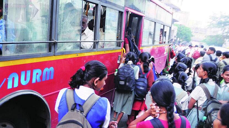 Pass holders in Belgaum students got off the bus
