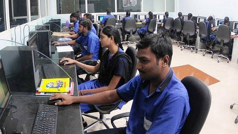 'या' नऊ क्षेत्रात 2 लाख लोकांना मिळाला रोजगार! एकूण संख्या 3.10 कोटी
