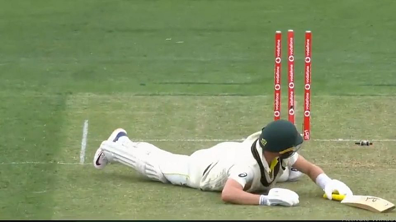 Marnus Labuschagne weirdly Bowled By Stuart Borad