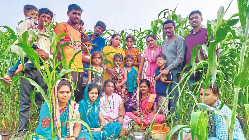 जिल्हाभर वेळ आमावस्येचा उत्साह! मित्रपरिवारासह कुटुंबीयांनी घेतला आनंद