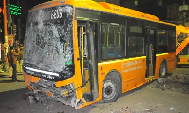Electric Bus Accident in Kanpur