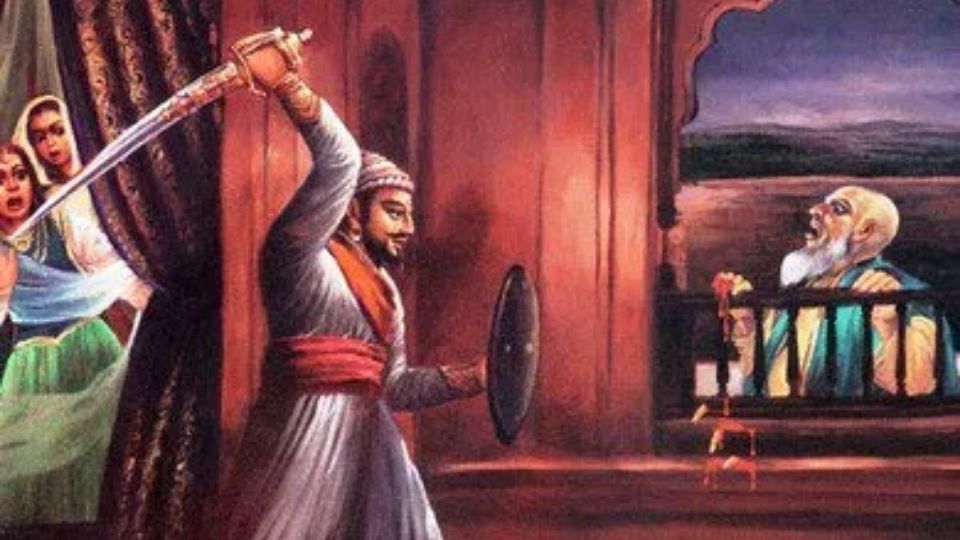 9. अफजल खानांची भेट असो वा आग्र्याची भेट जिजाऊंच्या कर्तृत्वावर असलेल्या विश्वासामुळे महाराज निश्चिंत राहिले. जिजाऊंच्या शिवकवणीचा पगडा महाराजांवर इतका होता की, महाराजांना स्त्रियांबद्दल फार आदर होता. त्यांनी आपल्या सैनिक, सरदार वा इतर अधिकारी वर्गास खास बजावले होते की स्वराज्यात स्त्रियांचा सन्मान झाला पाहिजे.