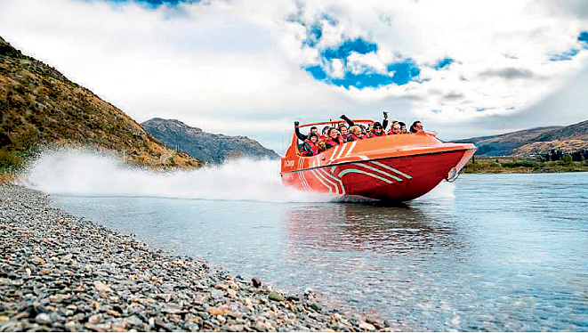 Enjoy jet boating in Ganpatipule ratnagiri konkan