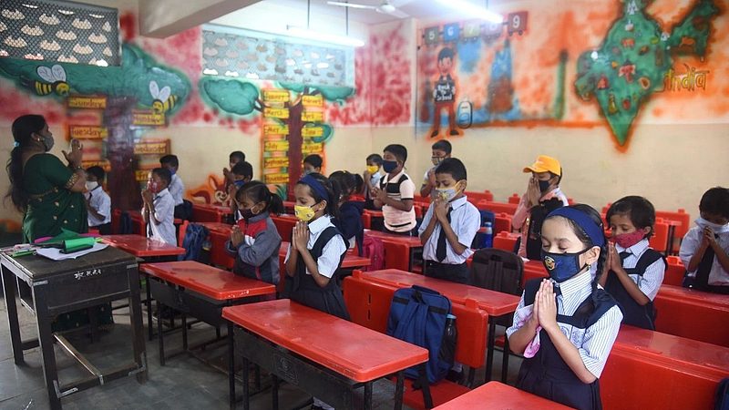 Over six lakh students absent Parents scared because corona infection not decreased
