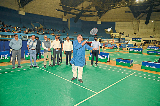Nitin Gadkari support Badminton Academy state level competition