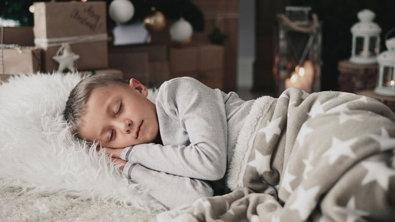 child-to-wake-up-for-school
