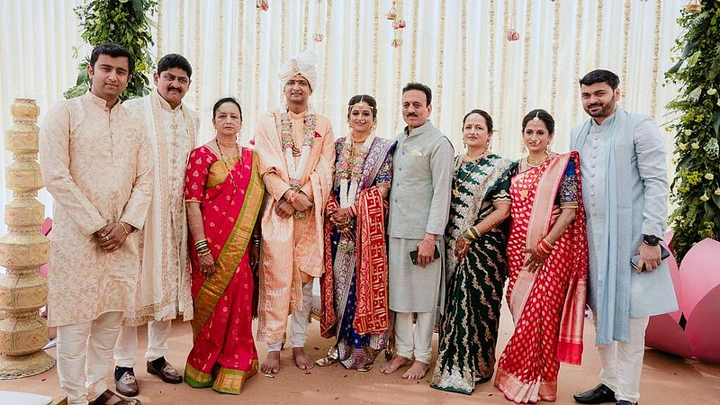 girish mahajan daughter wedding
