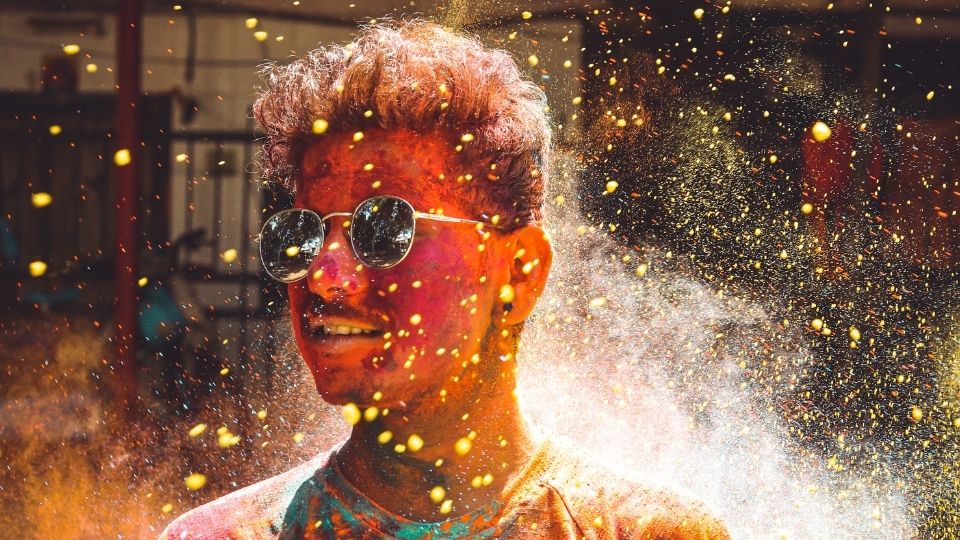 Holi eye care