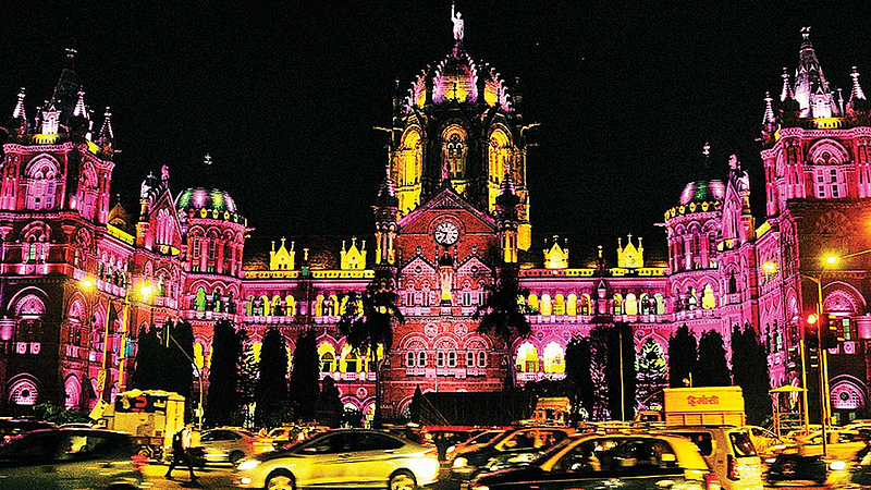 CSMT will redeveloped in two and half years Tender for redevelopment next month pm narendra modi mumbai politics