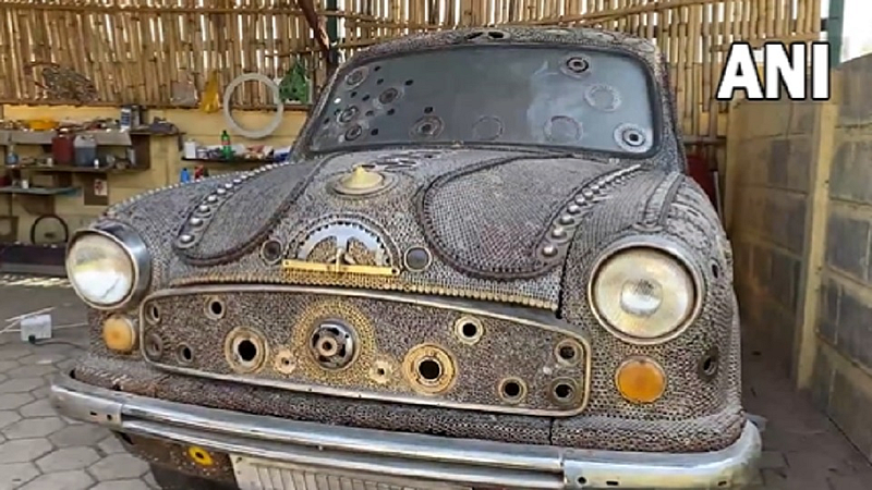 Ambassador Car Made Through Scrap By Indore Artist