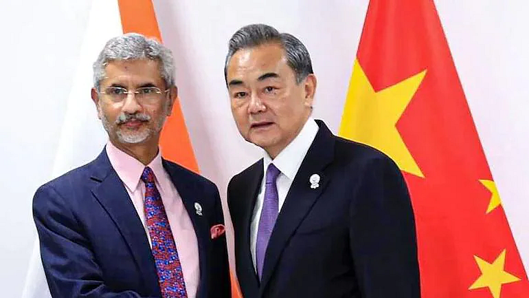 चीनचे परराष्ट्र मंत्री अचानकच आलेत भारतात; उद्या घेणार जयशंकर यांची भेट
