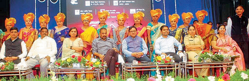 बचतगट उत्पादनांच्या विक्रीसाठी मॉल उभारणार! बच्चू कडू यांची घोषणा