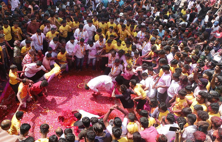 Nashik Youth Rangotsava