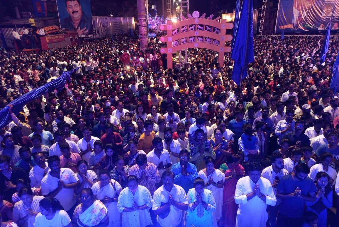 यावेळी नागपूरच्या दीक्षाभूमी चा देखावा करण्यात आला होता. हा देखावा भीमसैनिकांचा मुख्य आकर्षण ठरला.
छायाचित्र-अंबादास शिंदे