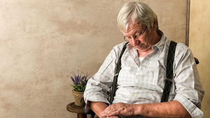 Long naps may be early sign of Alzheimer's disease study