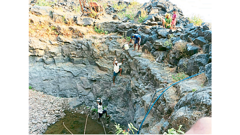 Uaksan Pale Pathar