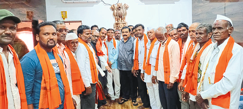 Shiv Senas saffron elected in society election of Nandgaon