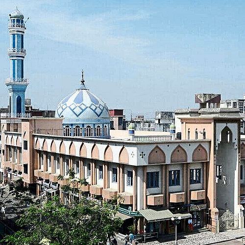 ध्वनिनियंत्रण ठेवणारी आदर्शवत ‘अल शम्स’ मशिद
