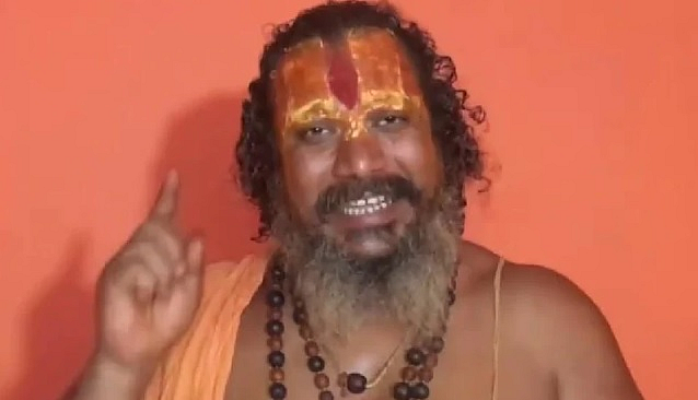 केंद्राला जलसमाधीचा इशारा देणाऱ्या जगद् गुरू परमहंसाचार्यांना ताजमहालबाहेर रोखले