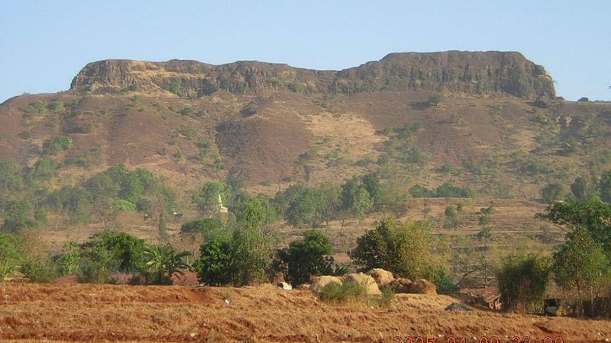 महाराष्ट्र राज्यातील सातारा जिल्ह्यामध्ये पाटण जवळील हा गड मोरगिरीचा किल्ला म्हणून ओळखला जातो. १८ व्या शतकात पेशव्यांच्या राजवटीत या गडाचा उपयोग सैन्यतळ म्हणून केला गेला होता. त्याआधी टेहळणीसाठी या गडाचा उपयोग केला जात असावा. इ.स. १८१८ च्या मराठा युद्धात हा किल्ला ब्रिटिशांकडे सोपवण्यात आला.