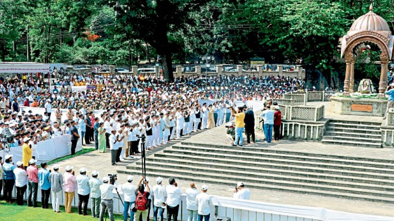 people Kolhapur Lokaraja Rajarshi Shahu Maharaj unique way observing hundred second silence