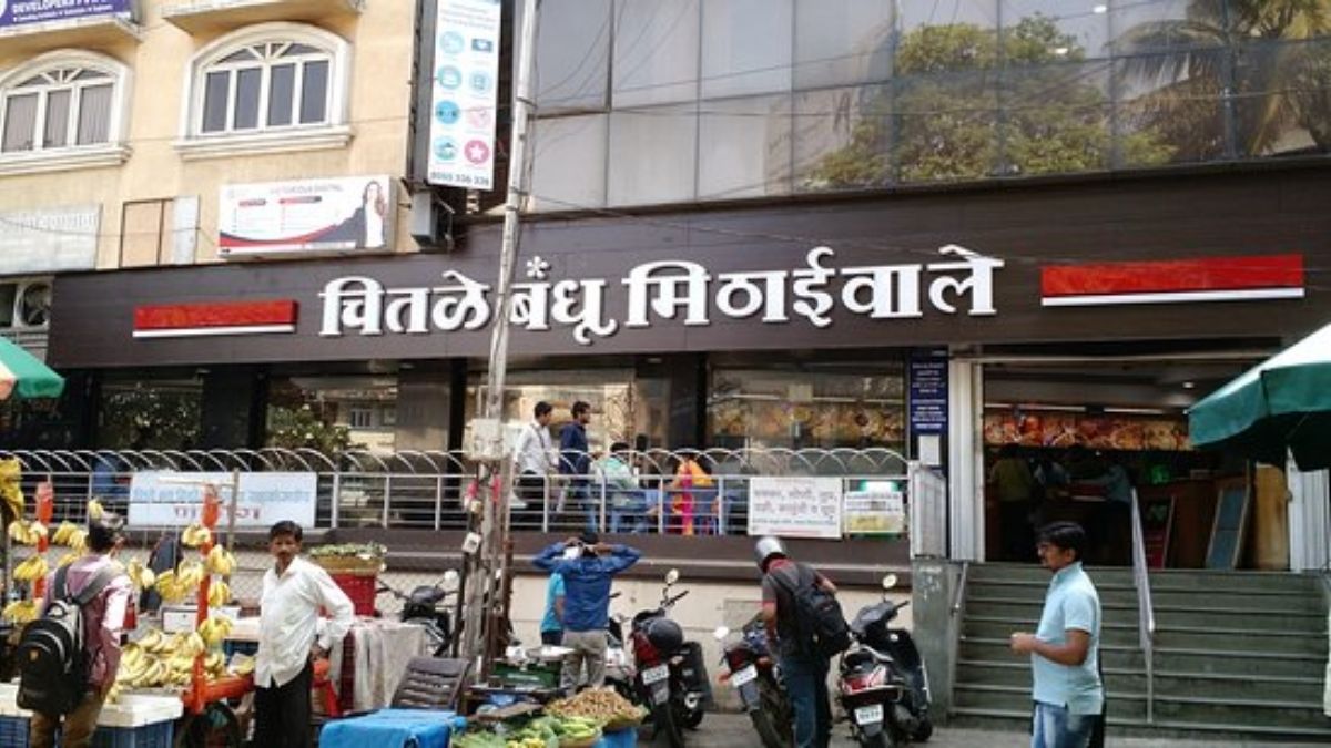 chitale bandhu mithaiwale deccan gymkhana shop history