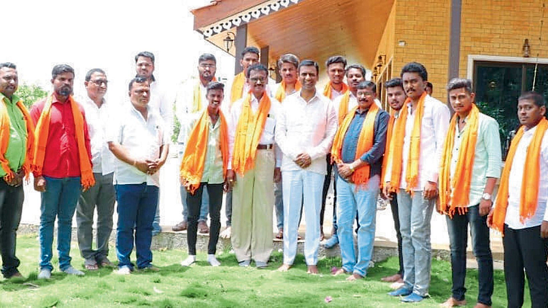 मुरकुटे गटाला हा जोरदार धक्का मानला जात आहे.