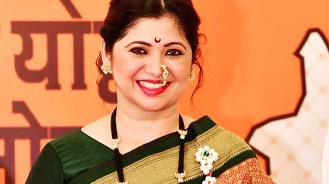 deepali sayyed on raj thackeray