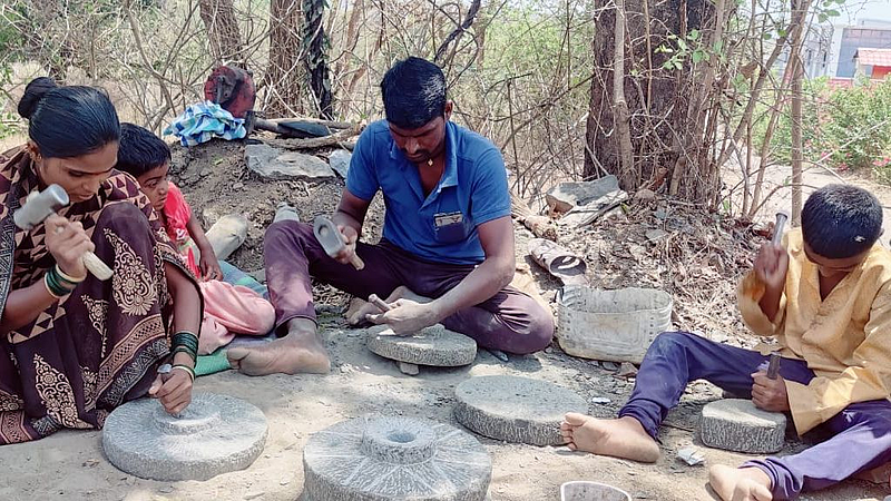 story of patharvat stone artist he struggling for educate his children