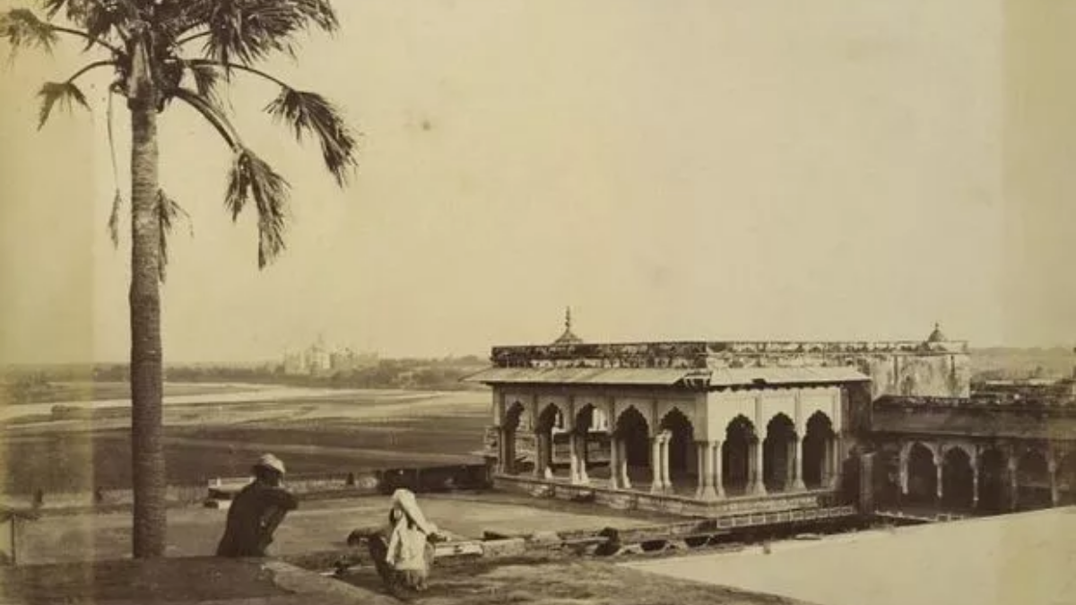वर्ष 1885, आग्रा किल्ल्यावर असलला 'दिवाण-ए-खास'