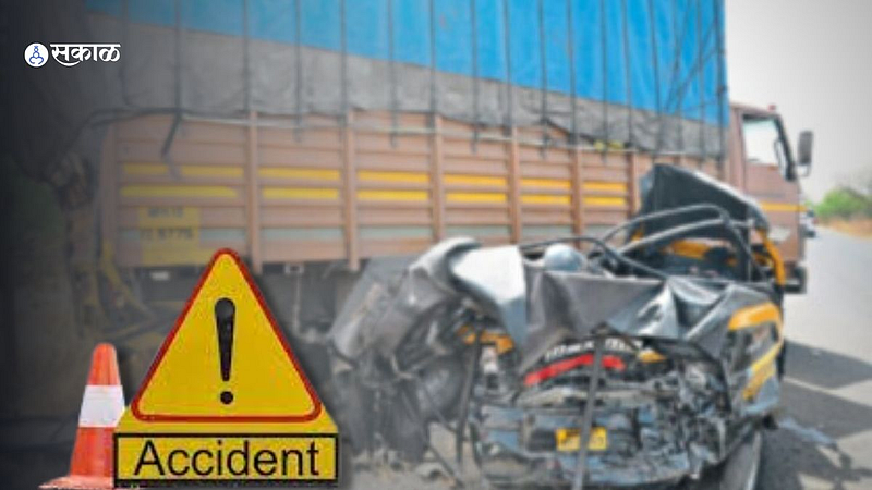 Aurangabad Naregaon Three vehicles crush Rickshaw driver death in car accident