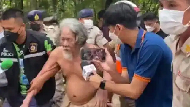11 bodies found in Babas ashram