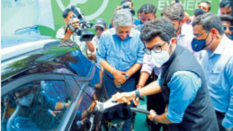 Energy vehicles due electricity on waste food Aditya Thackeray mumbai