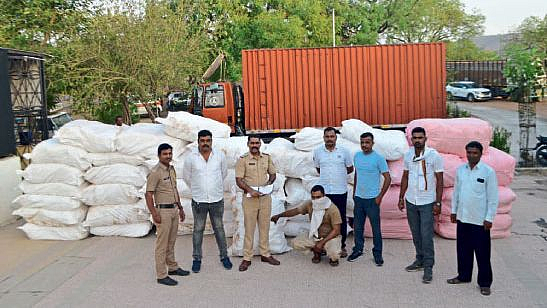 Aurangabad Fardapur Police seized 52 lakh gutkha smuggler arrested