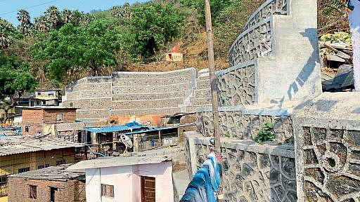 दरडप्रवण क्षेत्राला सुरक्षाकवच