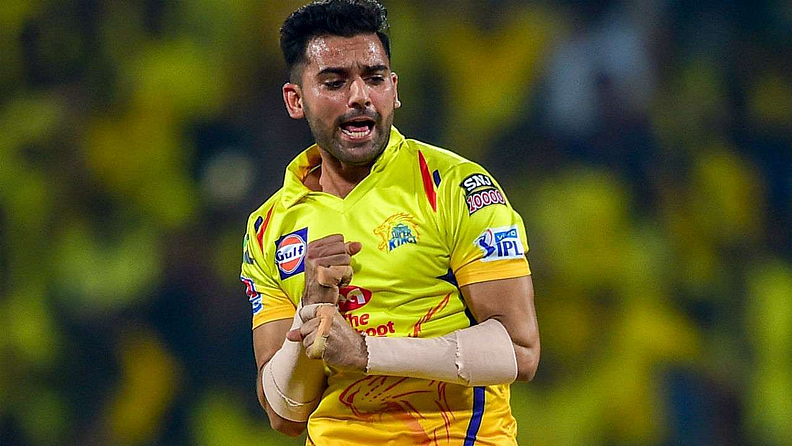 दीपक चहर - चेन्नई सुपर किंग्ज - 14 कोटी - दुखापतीमुळे संपूर्ण हंगाम खेळू शकला नाही.
