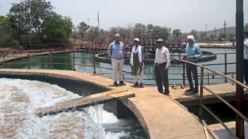 Jalgaon Contaminated water supply Inspection by Commissioner