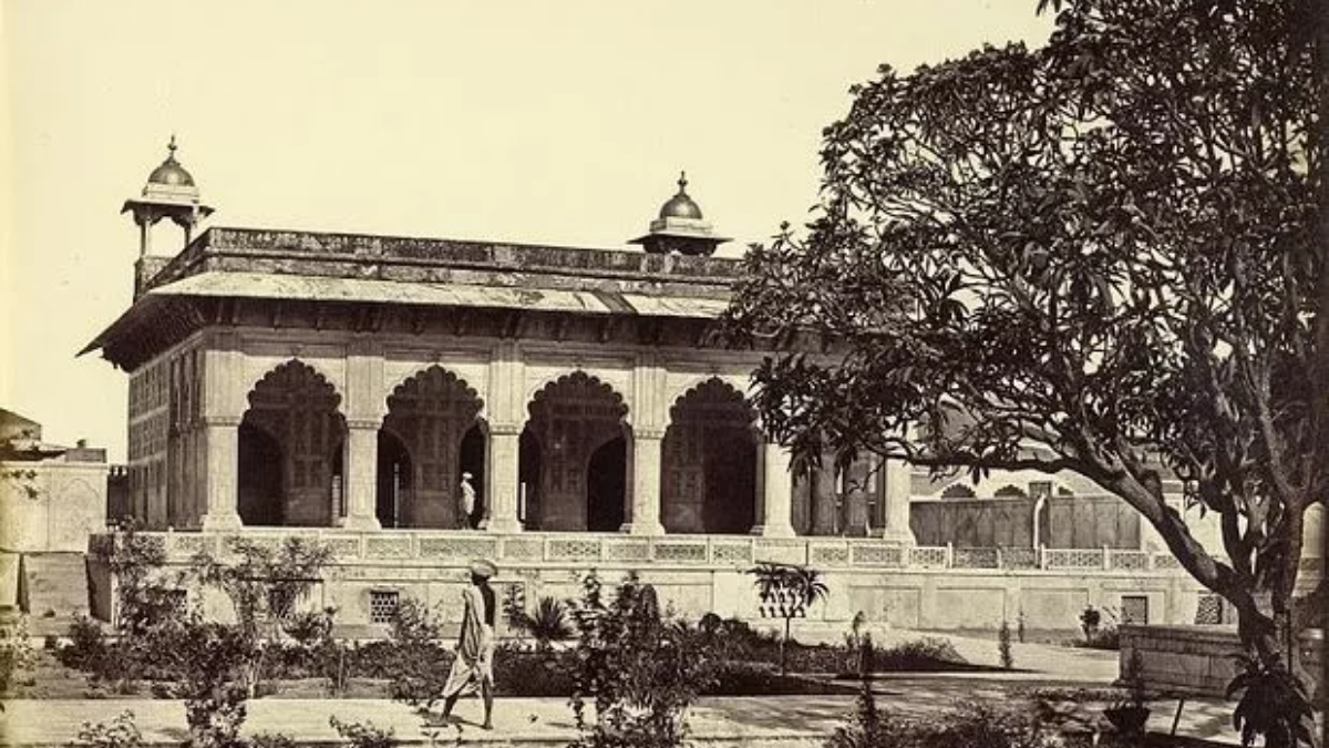 1880, 'आग्रा फोर्ट' मध्ये स्थित 'मार्बल पॅलेस'
