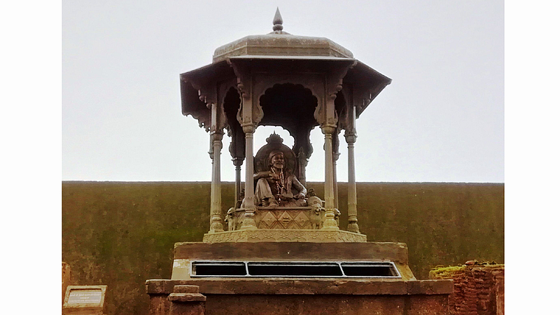 Shivaji Maharaj Monument Raigad
