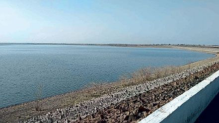 Latur 20% water storage depleted Status of 142 water project due to increasing temperature