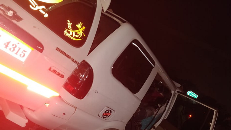umred road accident news