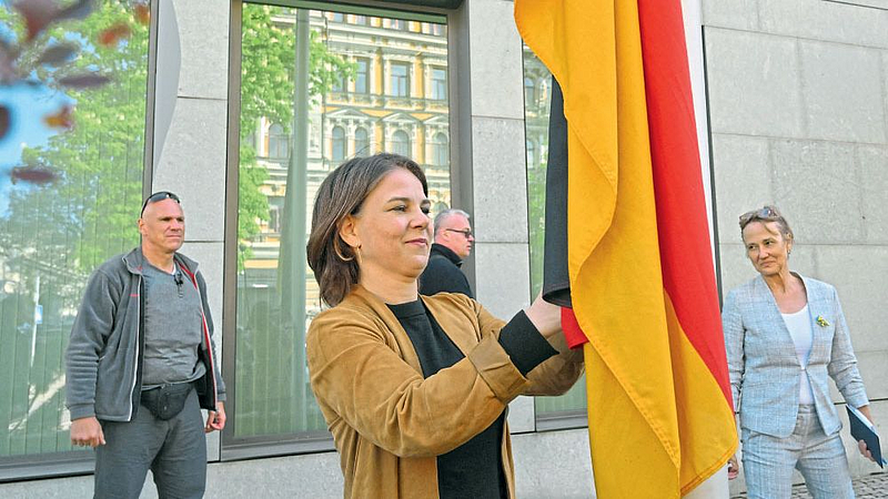 Ukraine to blockade Russia Natural gas supply pipeline closed