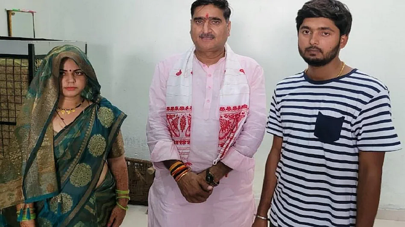 Newlyweds asked the MPs for new road