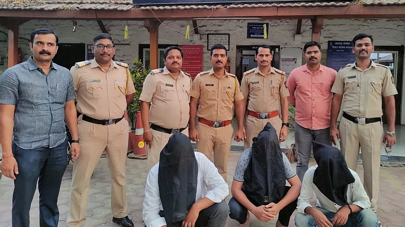 crime news Shooting in Shirur two injured Three arrested