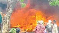 nanded taroda Naka fire at Mattress house chicken shop nanded taroda Naka fire at Mattress house chicken shop