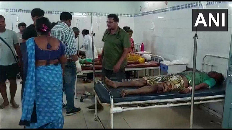 ओडीसातील भीषण अपघातात 6 जणांचा मृत्यू; 40 हून अधिक जखमी